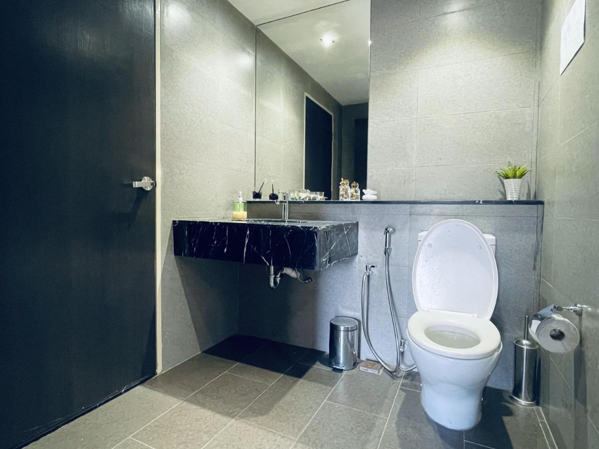 B.Suites 21 كوتا كينابالو المظهر الخارجي الصورة