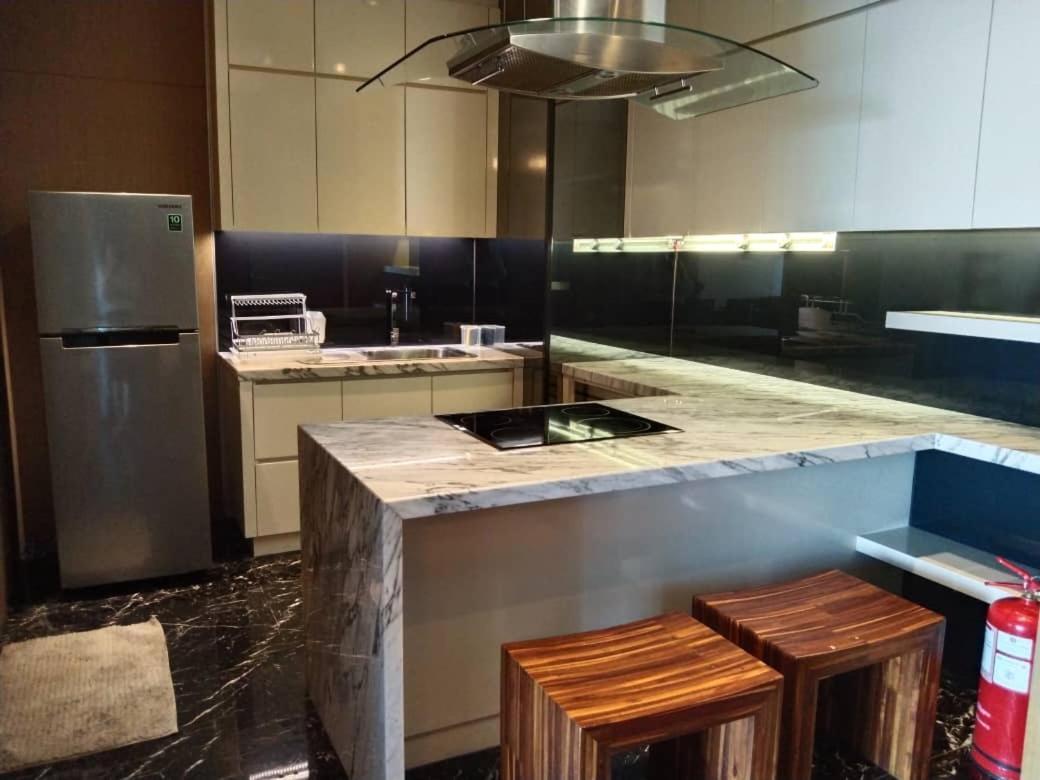 B.Suites 21 كوتا كينابالو المظهر الخارجي الصورة