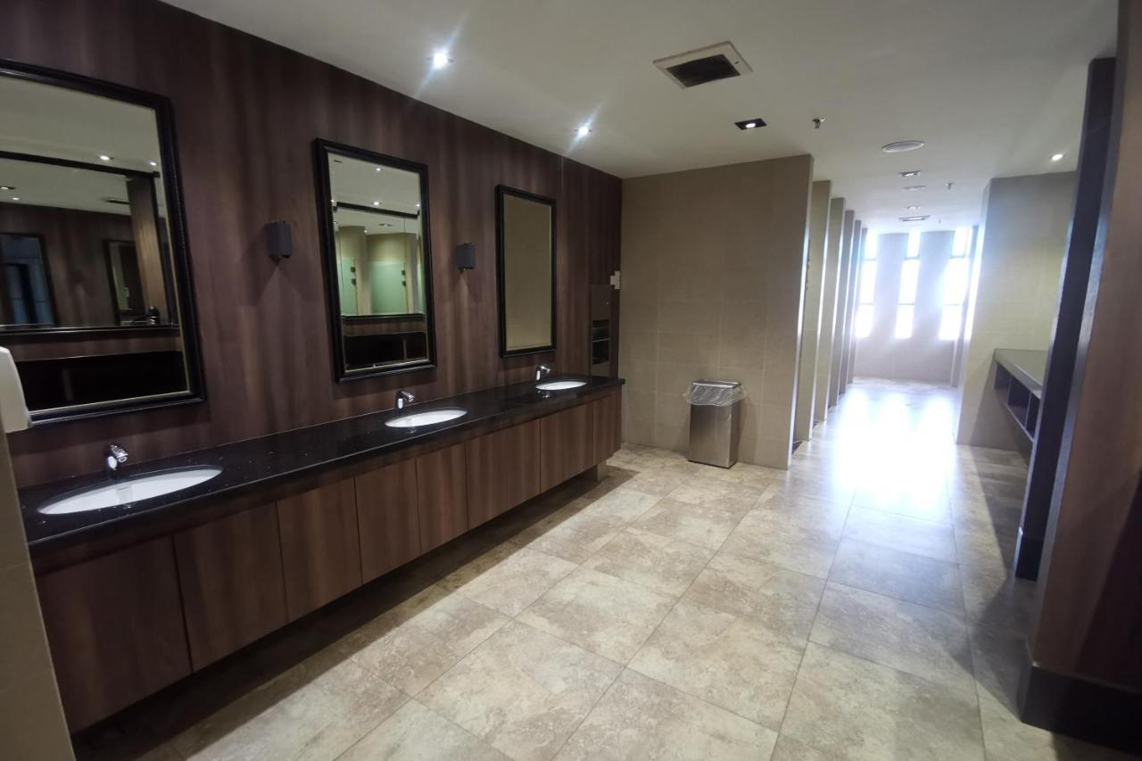 B.Suites 21 كوتا كينابالو المظهر الخارجي الصورة